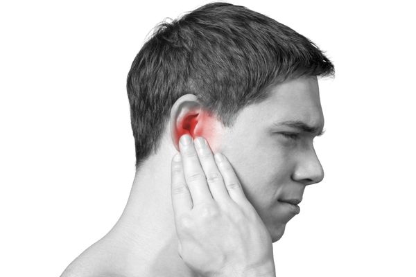 Nhiễm trùNhiễm trùng tai gây tiếng rột rột trong tai